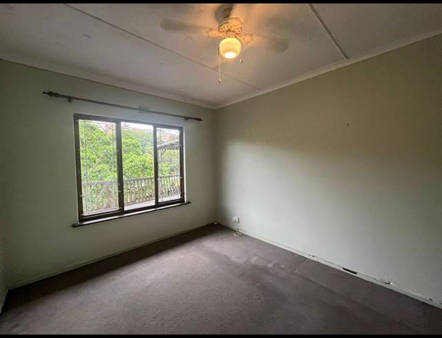 2 BEDROOM TOWNHOUSE FOR SALE IN THE WOLDS